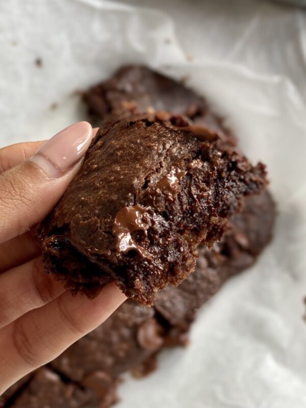 Flourless Vegan Peanut Butter Brownies