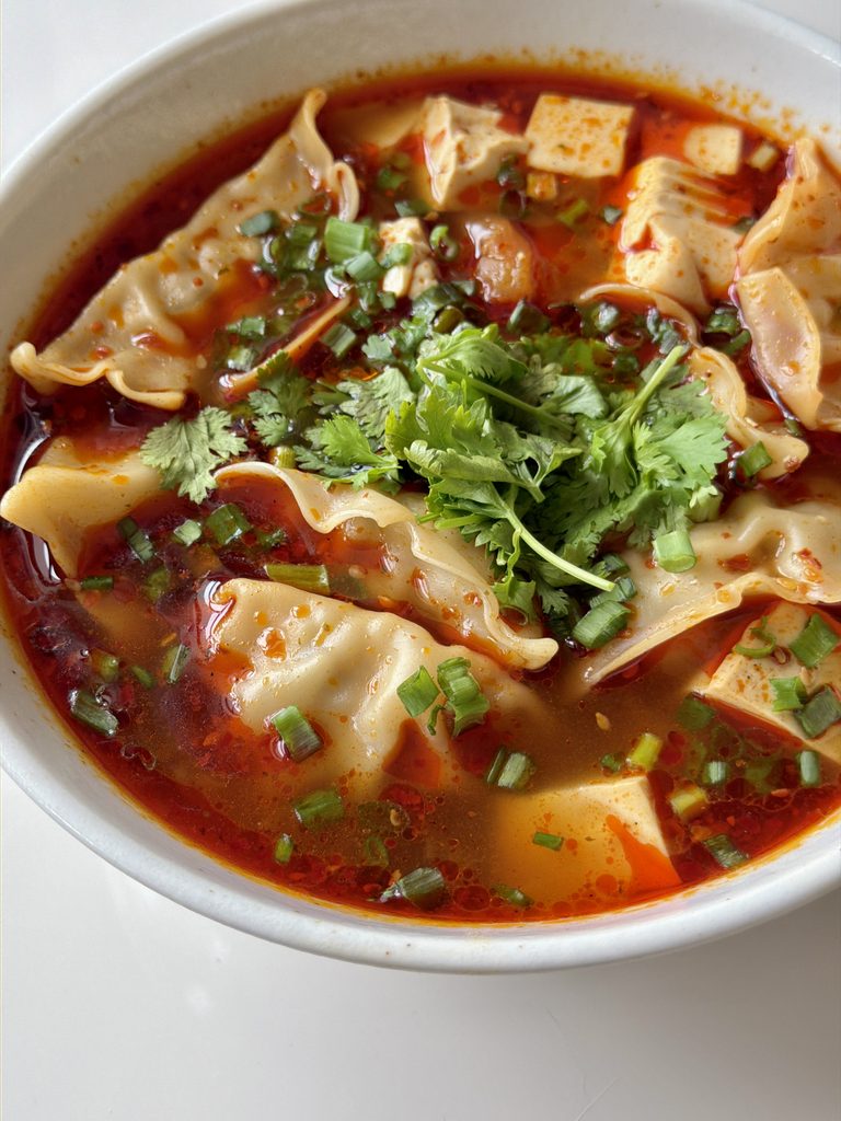 10-min Chili Oil Dumpling Soup